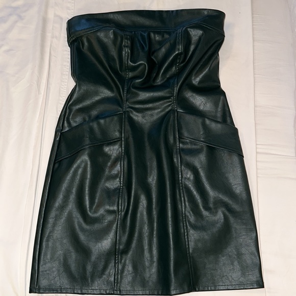 Kendall + Kylie Cobain Strapless Faux Leather Mini Dress - Picture 2 of 5